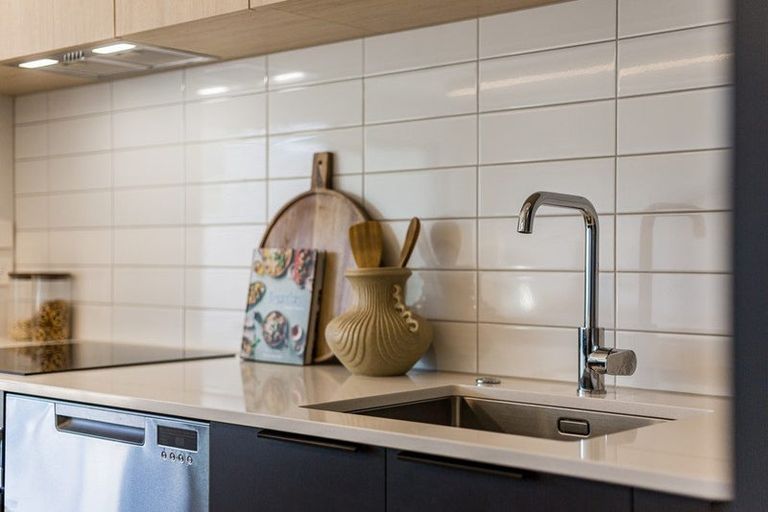 Photo of property in 32 Oakum Road, Whitby, Porirua, 5024