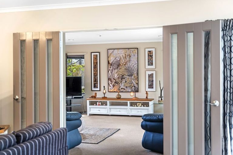 Photo of property in 21 Campion Road, Waikanae Beach, Waikanae, 5036