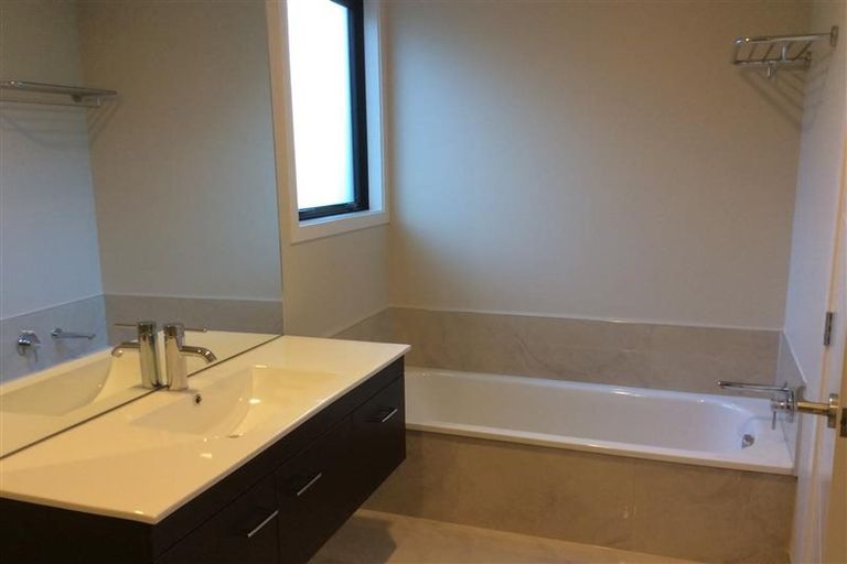 Photo of property in 10 Ellesmere Avenue, Jacks Point, Queenstown, 9371