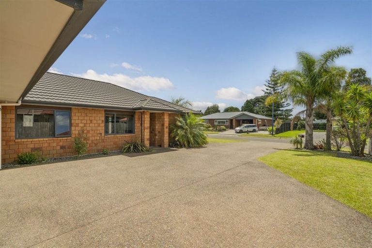 Photo of property in 12 Cobham Lane, Whitianga, 3510