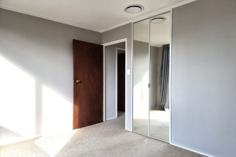 Photo of property in 27 Viewmont Drive, Harbour View, Lower Hutt, 5010