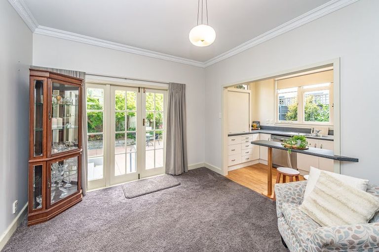 Photo of property in 1 Brassey Road, Saint Johns Hill, Whanganui, 4500