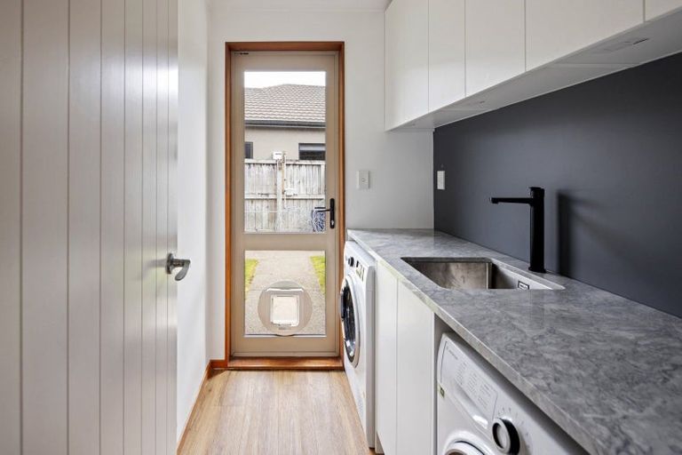 Photo of property in 18 Gibbston Close, Huntington, Hamilton, 3210