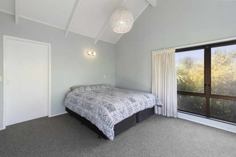Photo of property in 2/9 Weka Road, Waipahihi, Taupo, 3330