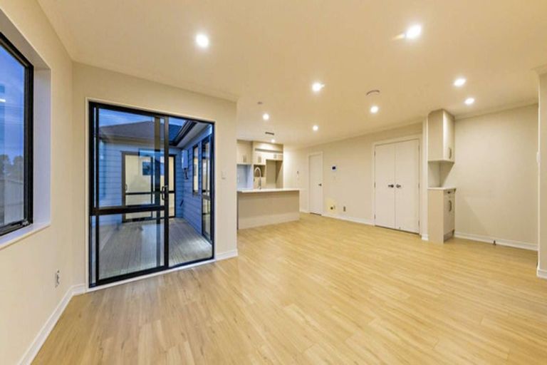 Photo of property in 49 Sapwood Crescent, Takanini, 2110