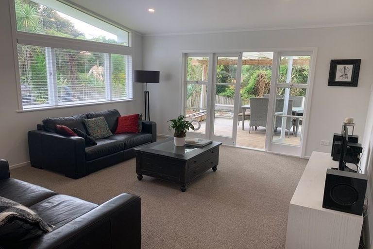 Photo of property in 47 Japonica Drive, Beach Haven, Auckland, 0626