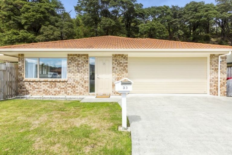 Photo of property in 33 Evergreen Crescent, Trentham, Upper Hutt, 5018