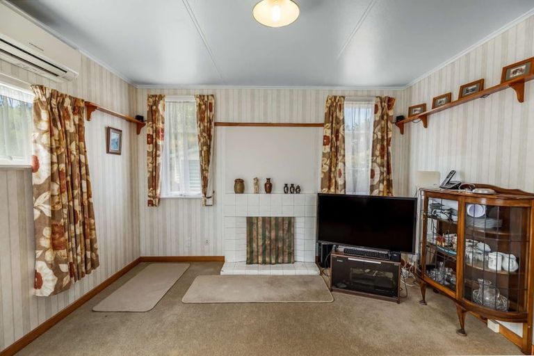 Photo of property in 10 Humphrey Street, Marton, 4710