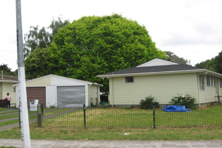 Photo of property in 10 Verner Place, Conifer Grove, Takanini, 2112