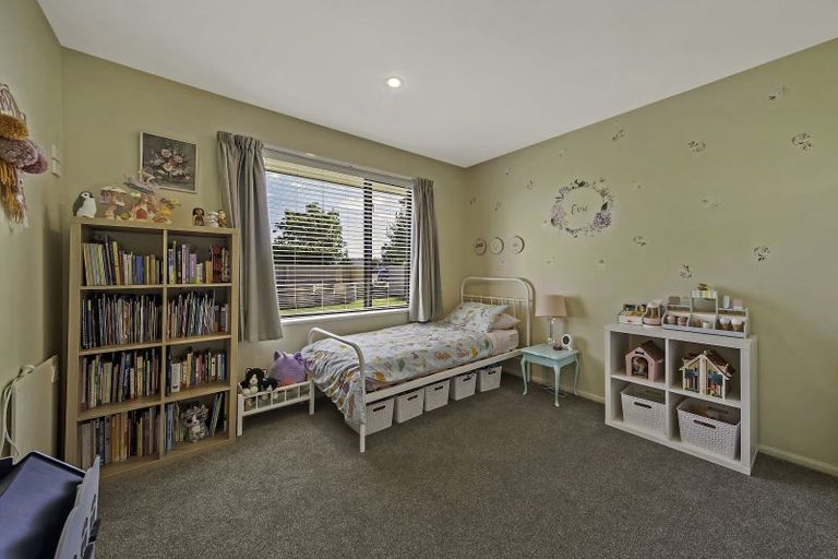 Photo of property in 4 Melville Crescent, Rolleston, 7614