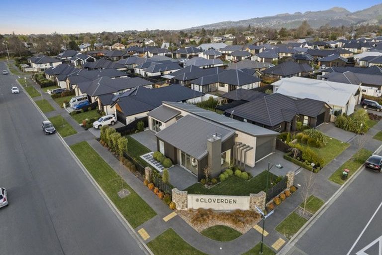 Photo of property in 1 Blue Jacket Drive, Halswell, Christchurch, 8025