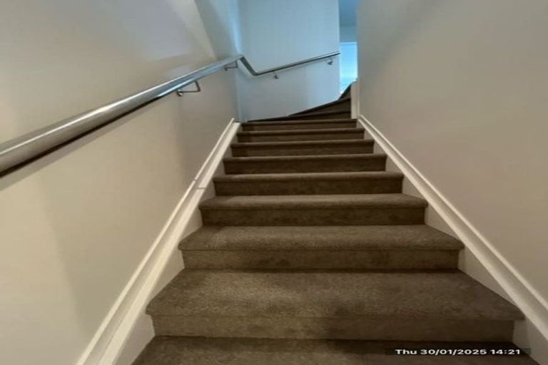 Photo of property in 10/241 Don Buck Road, Massey, Auckland, 0614