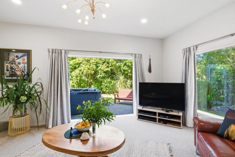 Photo of property in 25a Punjab Street, Khandallah, Wellington, 6035