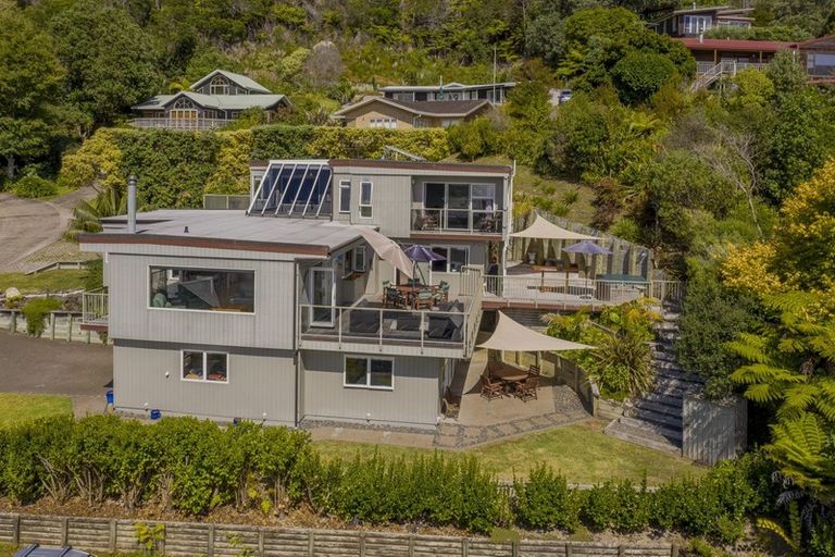 Photo of property in 20 Grierson Close, Hahei, Whitianga, 3591