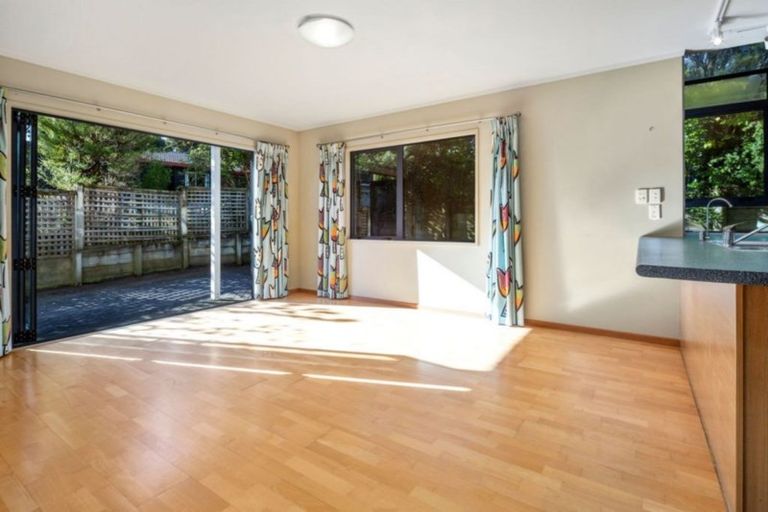 Photo of property in 13 Saunders Close, Whitby, Porirua, 5024
