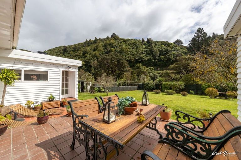 Photo of property in 22 Black Beech Street, Birchville, Upper Hutt, 5018