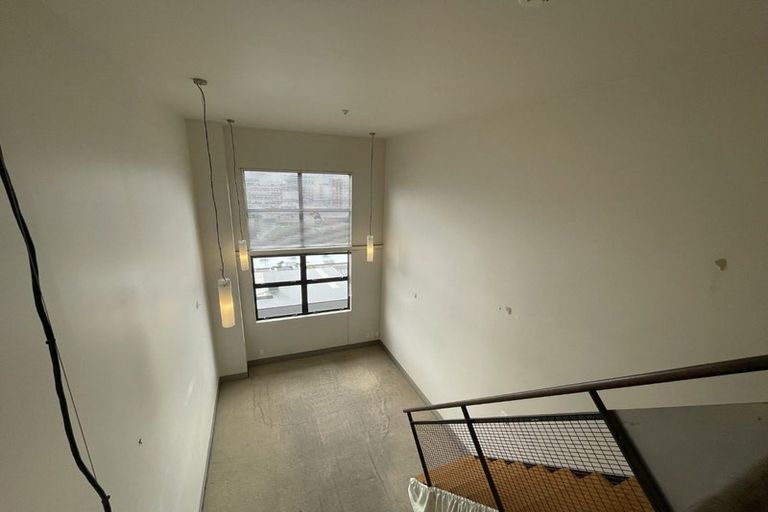 Photo of property in Urbane Apartments, 43/29 Webb Street, Mount Cook, Wellington, 6011
