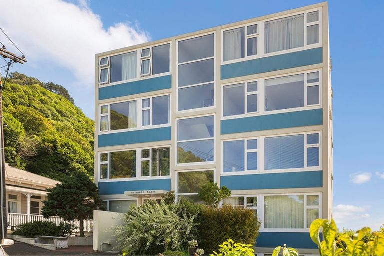 Photo of property in 6/24 Patanga Crescent, Thorndon, Wellington, 6011