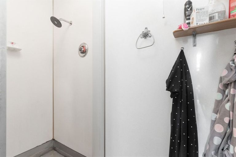 Photo of property in 21 Freyberg Street, Solway, Masterton, 5810