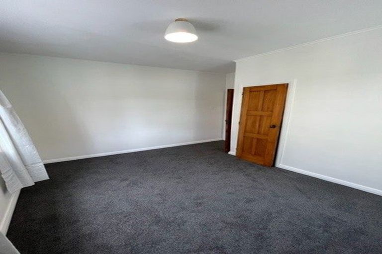 Photo of property in 27 Piko Crescent, Riccarton, Christchurch, 8041