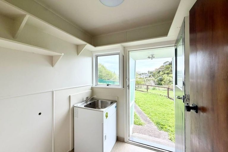 Photo of property in 72-74 Banks Street, Marfell, New Plymouth, 4310