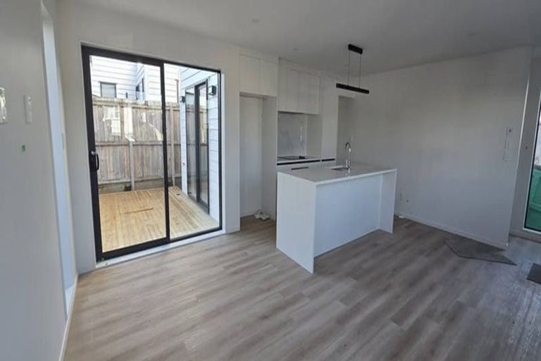 Photo of property in 8a Cheviot Street, Mangere East, Auckland, 2024