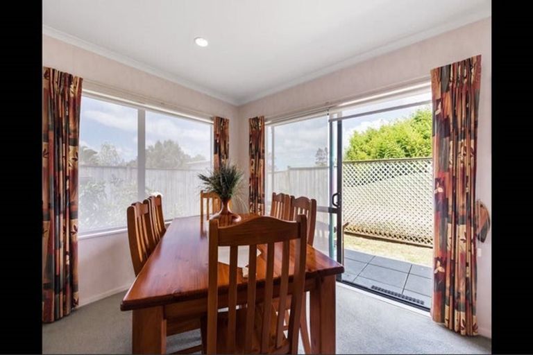 Photo of property in 34 Blackwood Drive, Wattle Downs, Auckland, 2103