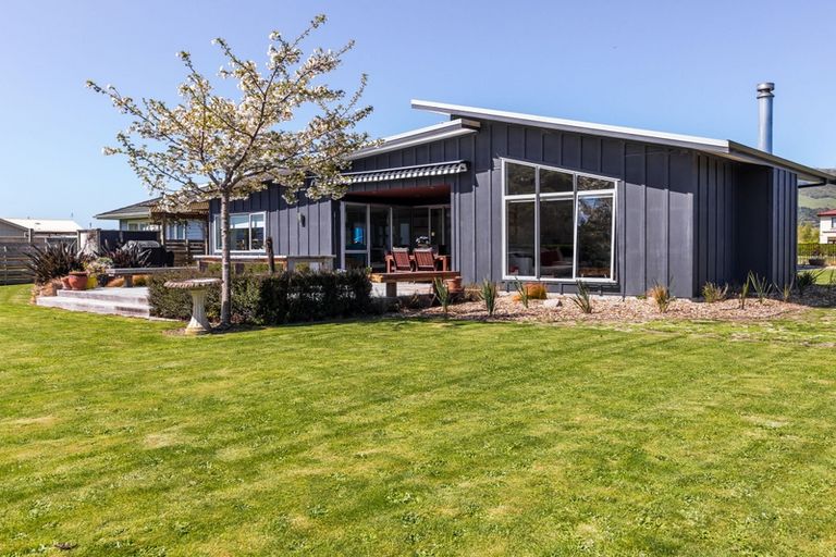 Photo of property in 31 Pukeko Way, Kinloch, Taupo, 3377