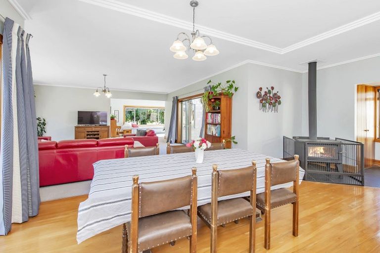 Photo of property in 14 Bealey Road, Leeston, 7683