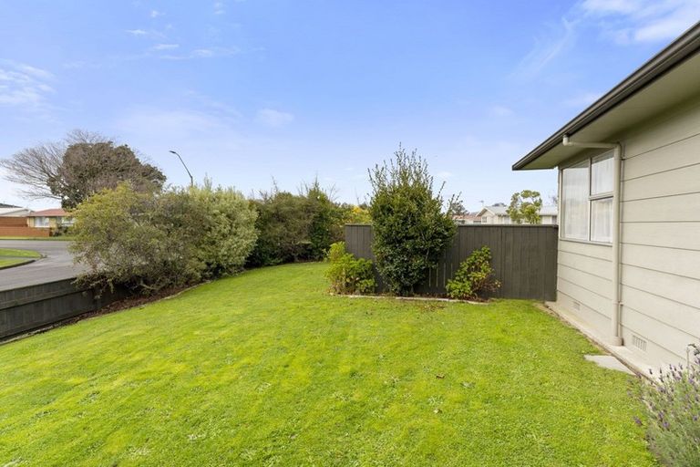 Photo of property in 1 Kimberley Grove, Westbrook, Palmerston North, 4412