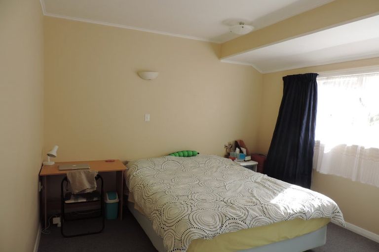 Photo of property in 66 Norton Park Avenue, Fairfield, Lower Hutt, 5011