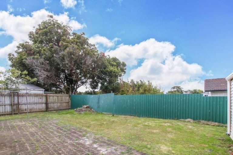 Photo of property in 21 Aarts Avenue, Manurewa, Auckland, 2102
