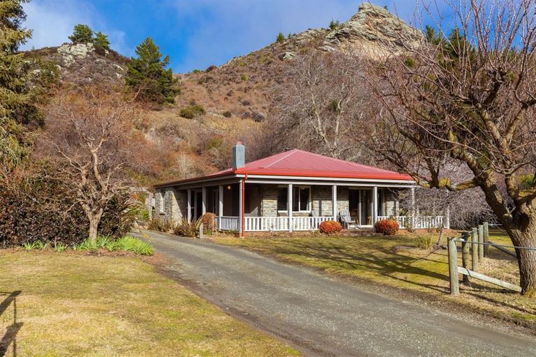 Photo of property in 3749 Luggate-cromwell Road, Luggate, Cromwell, 9383