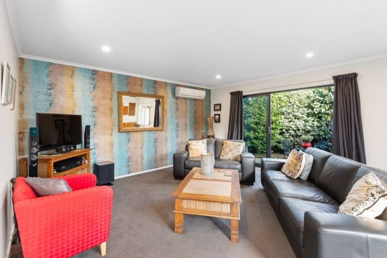 Photo of property in 3/48 Mcfaddens Road, St Albans, Christchurch, 8052