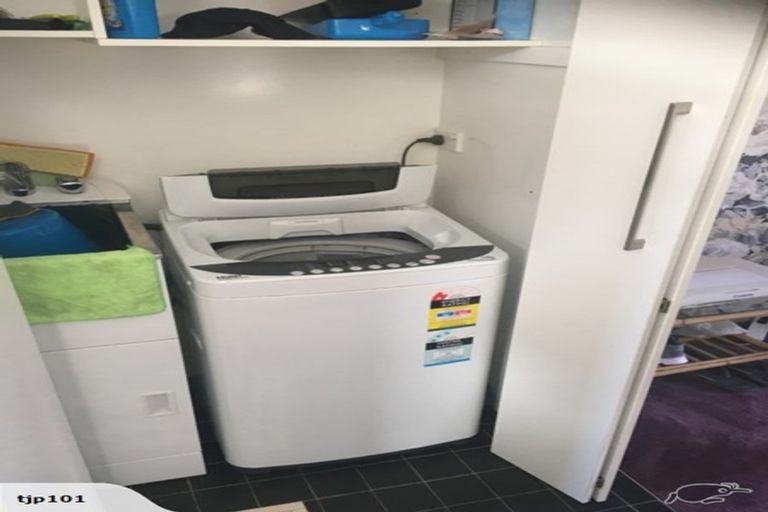 Photo of property in 2/449 Beach Road, Mairangi Bay, Auckland, 0630