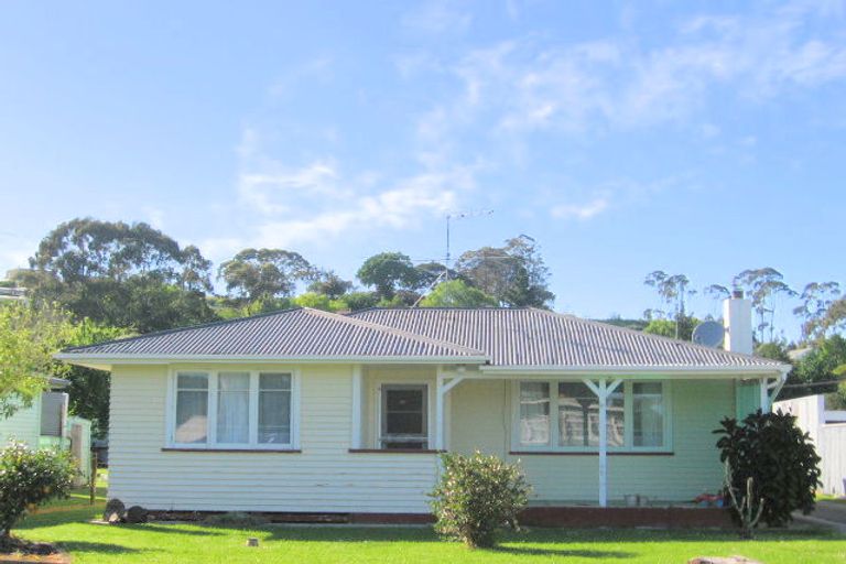 Photo of property in 17 Ayton Street, Mangapapa, Gisborne, 4010