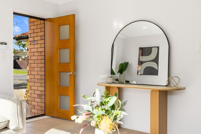 Photo of property in 185 Keri Vista Rise, Papakura, 2110