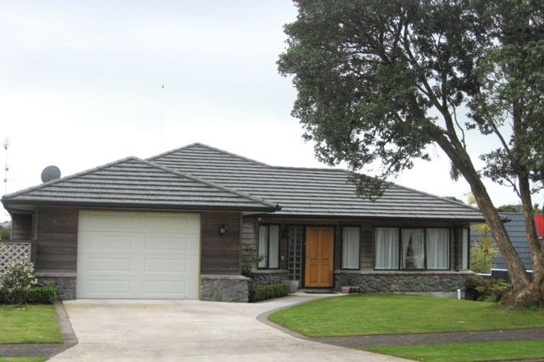 Photo of property in 10 Saint Ives Grove, Whalers Gate, New Plymouth, 4310