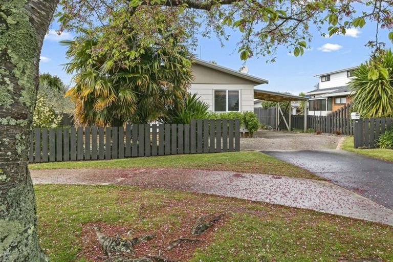 Photo of property in 308 Shakespeare Street, Leamington, Cambridge, 3432