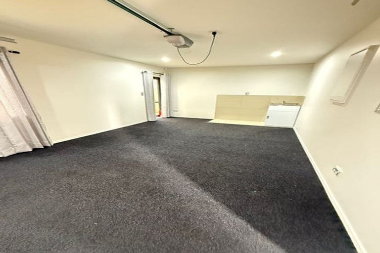 Photo of property in 1b Lyndon Place, Manurewa, Auckland, 2102