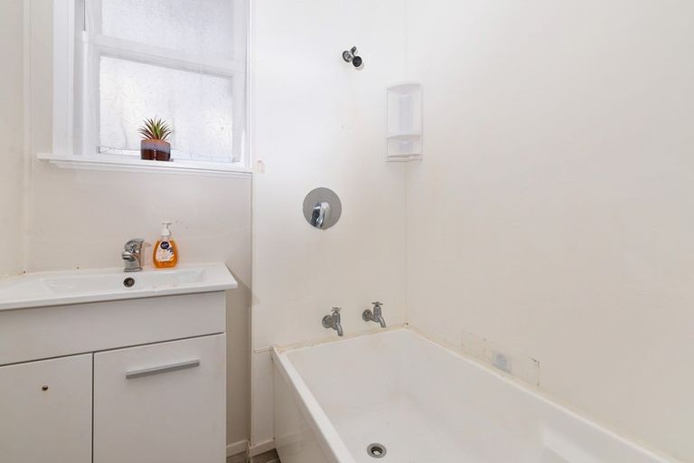 Photo of property in 10 Clinkard Avenue, Glenholme, Rotorua, 3010