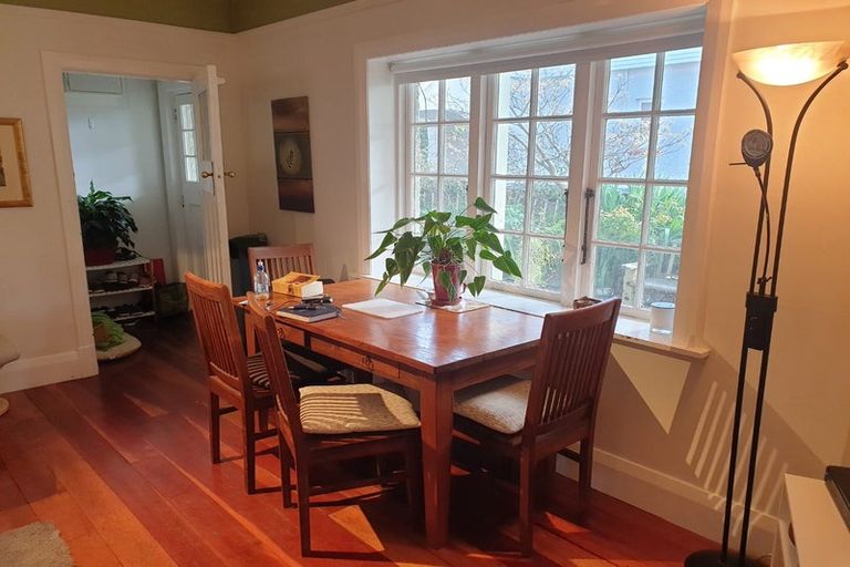 Photo of property in 4 Inverlochy Place, Te Aro, Wellington, 6011