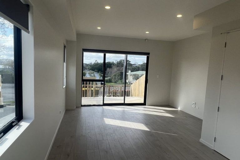 Photo of property in 1/39 Renata Crescent, Te Atatu Peninsula, Auckland, 0610