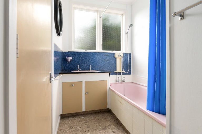 Photo of property in 64 Berkley Avenue, Hillcrest, Hamilton, 3216