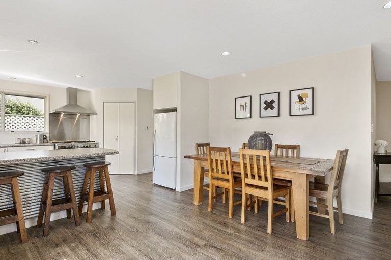 Photo of property in 15 Muir Avenue, Halswell, Christchurch, 8025