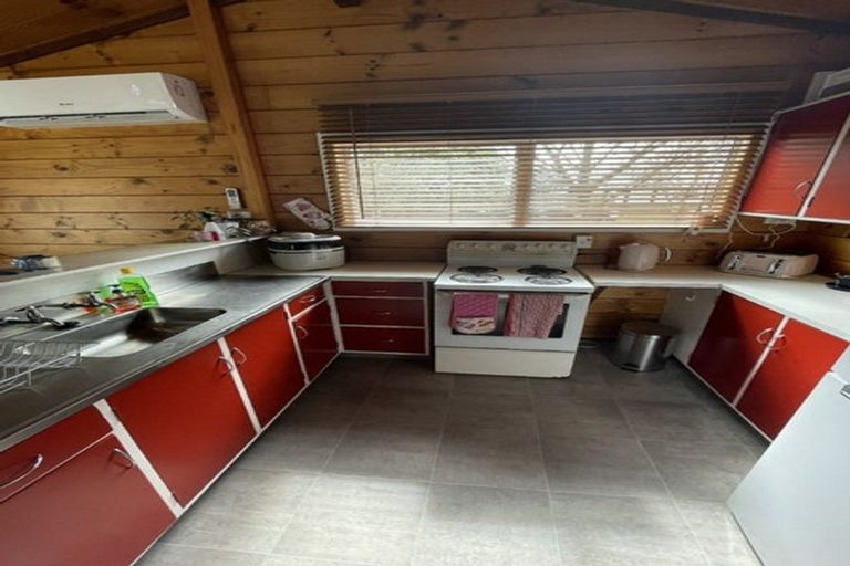 Photo of property in 89 Kaimanawa Street, Kelvin Grove, Palmerston North, 4414