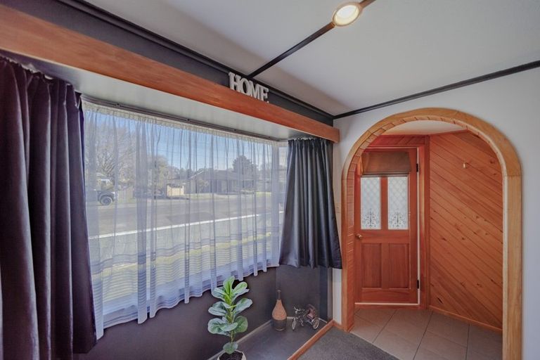 Photo of property in 24 Melville Street, Waipawa, 4210