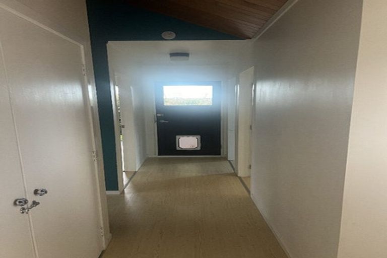 Photo of property in 103 Waikawa Beach Road, Manakau, Levin, 5573