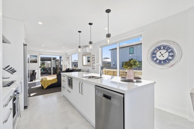 Photo of property in 30 Tawhiti Road, Pukekohe, 2120