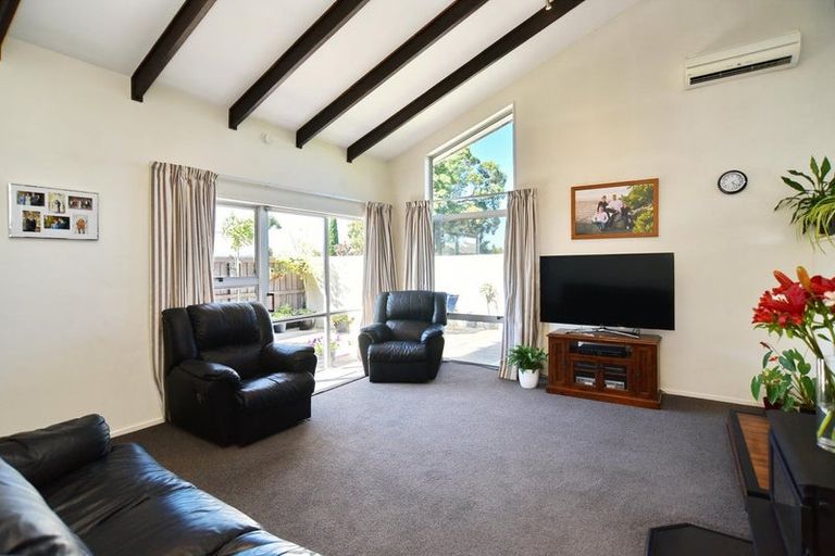 Photo of property in 15b Watson Place, Rangiora, 7400